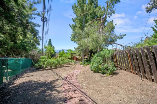 3668 El Grande Drive, San Jose CA: https://media.crmls.org/mediaz/5b03bdd9-5d25-48a4-843c-0b4778097ba5.jpg