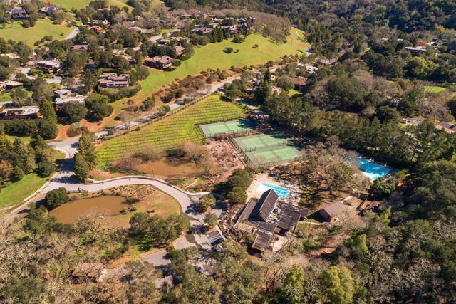 5 Sandstone Street, Portola Valley CA: https://media.crmls.org/mediaz/5b040b87-19e6-4c2f-892b-81de88c717b2.jpg