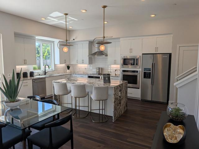 11115 Maple Place, Saratoga CA: https://media.crmls.org/mediaz/5b0435bd-a056-44a0-abf8-f4ca29f48f17.jpg