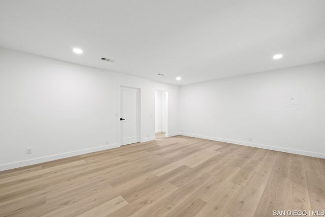 13764 Jamul DR, Jamul CA: https://media.crmls.org/mediaz/5b04ad36-a35c-44fc-8ea9-9979f0f38c12.jpg