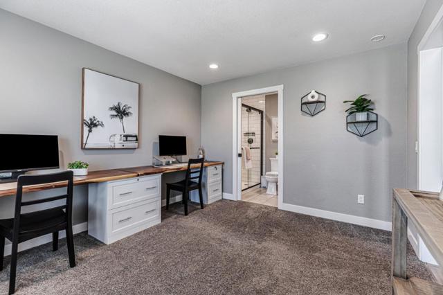 640 S Ridgemark Drive, Hollister CA: https://media.crmls.org/mediaz/5b04fd37-0c5c-4737-91de-5922f5ffe5e8.jpg