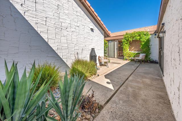 2440 S Linden Way #B, Palm Springs, CA 92264