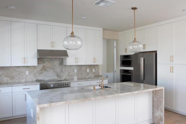 7351 Princevalle Street, Gilroy CA: https://media.crmls.org/mediaz/5b05a269-5aad-44dc-9349-40671a2be39c.jpg