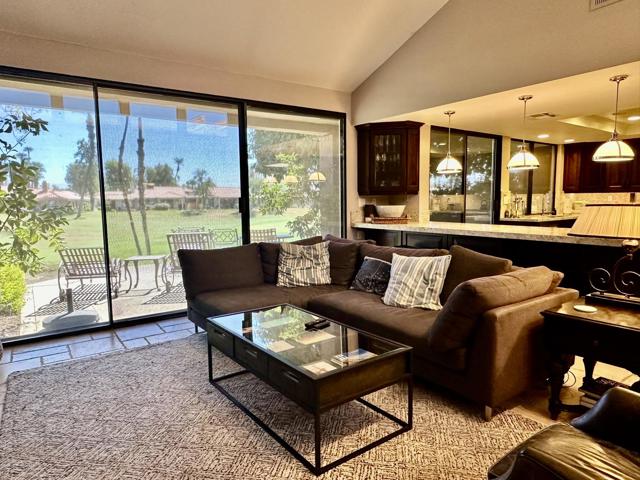 186 Madrid Avenue, Palm Desert CA: https://media.crmls.org/mediaz/5b06af86-70d7-4468-b9c4-cffc817abcac.jpg