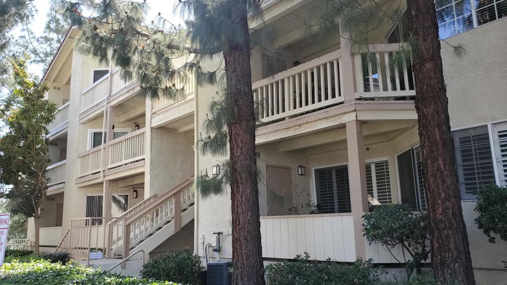 631 Oak Run Trail 201, Oak Park, CA 91377