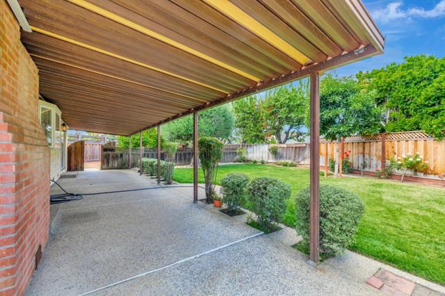 1615 Corte De Callas, San Jose CA: https://media.crmls.org/mediaz/5b0834e9-b775-46db-a136-0e60a6c3b6f0.jpg