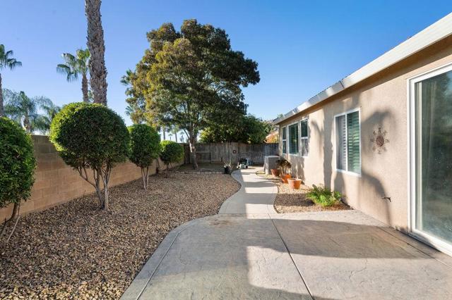 11447 Mirage Drive, Chowchilla CA: https://media.crmls.org/mediaz/5b08783e-2ca4-4aa6-824b-c4553dbd6ed3.jpg