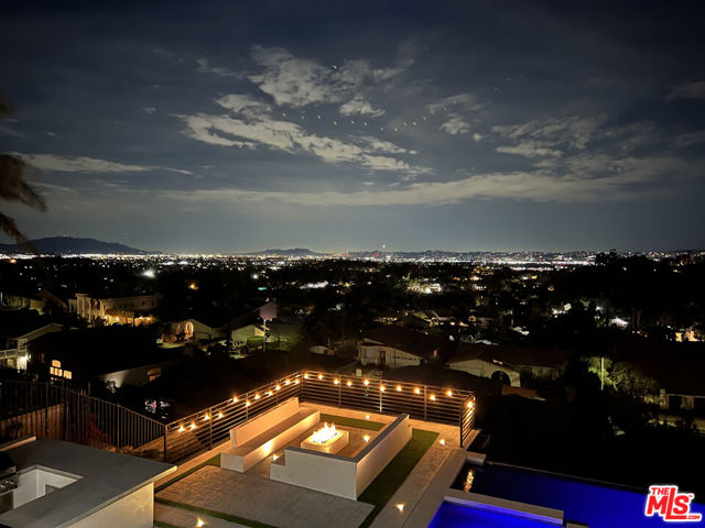 17764 Sidwell Street, Granada Hills CA: https://media.crmls.org/mediaz/5b096d11-db26-45dc-8505-8ad7783473ff.jpg