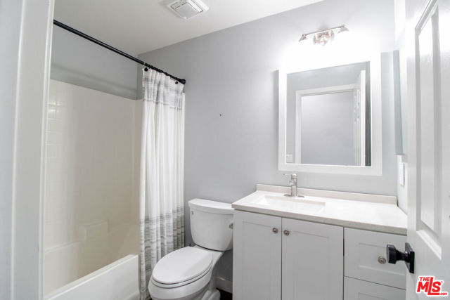28562 Herrera Street, Valencia CA: https://media.crmls.org/mediaz/5b097328-ed03-4bea-a4c3-0b86c2d817ae.jpg