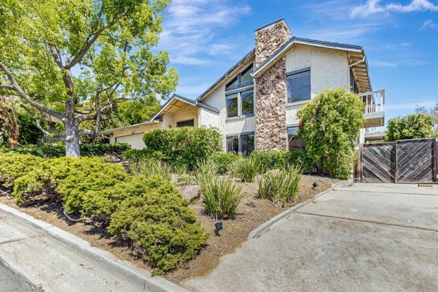 1440 Kring Way, Los Altos CA: https://media.crmls.org/mediaz/5b0a1c9f-6050-4c88-b351-401051638e37.jpg