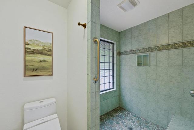 1435 Dolphin Drive, Aptos CA: https://media.crmls.org/mediaz/5b0a4f07-5b2e-49d2-afd2-727668d7053d.jpg