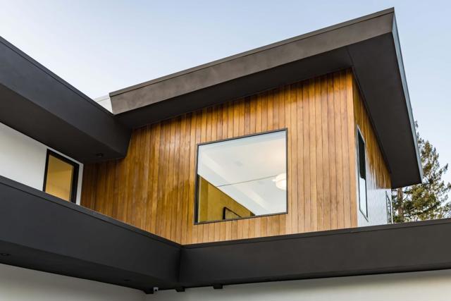1080 Cotton Street, Menlo Park CA: https://media.crmls.org/mediaz/5b0a806f-f412-4a53-be50-022bc9a1dfaa.jpg