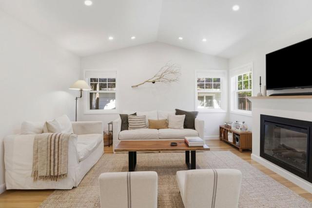 1931 James Avenue, Redwood City CA: https://media.crmls.org/mediaz/5b0aabd6-7ef4-41f6-a732-2c40101feda6.jpg