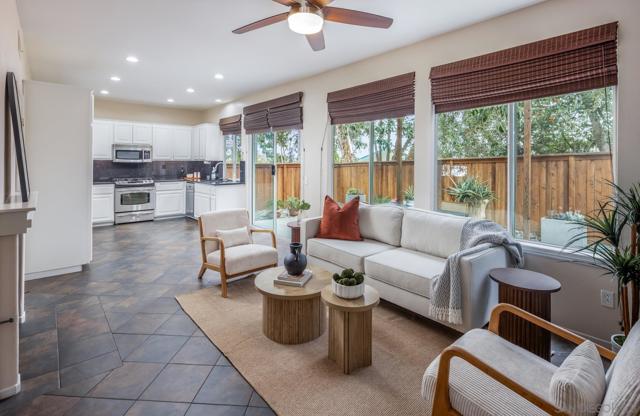 1153 Pacifica Place, Encinitas CA: https://media.crmls.org/mediaz/5b0ace34-81b3-4e75-91ef-790f99712a96.jpg