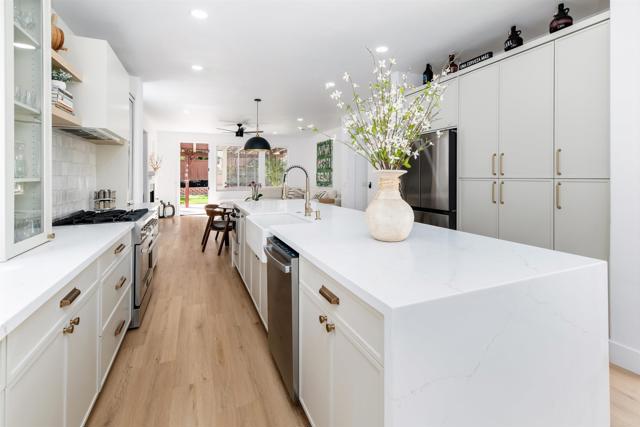1464 Rivercrest Road, San Marcos CA: https://media.crmls.org/mediaz/5b0b4452-81d3-4e32-bfe6-45cb3565a43f.jpg