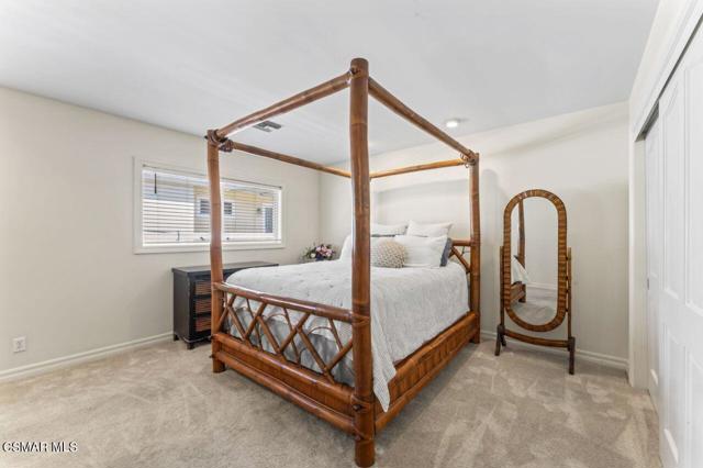 10885 Citrus Drive, Moorpark CA: https://media.crmls.org/mediaz/5b0bbb19-7835-4c89-b494-115d68297be1.jpg