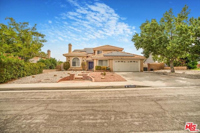 41504 Yancey Lane, Lancaster CA: https://media.crmls.org/mediaz/5b0c4031-ccee-413f-8e6b-732a9d0d5e62.jpg