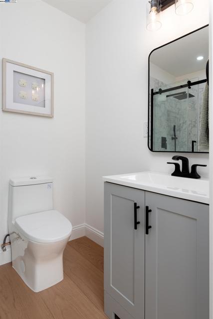 3846 Sheffield Cir, Danville CA: https://media.crmls.org/mediaz/5b0d5689-642e-44b2-a03c-f657428be112.jpg