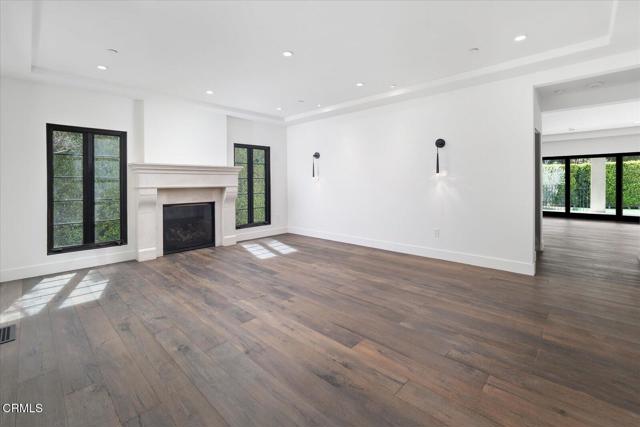 Detail Gallery Image 8 of 76 For 1329 Campbell St, Glendale,  CA 91207 - 4 Beds | 6 Baths