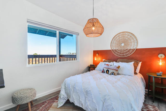 59800 Onaga Trail, Joshua Tree CA: https://media.crmls.org/mediaz/5b0e48a1-c07b-40ac-b152-88d7c4788f4c.jpg