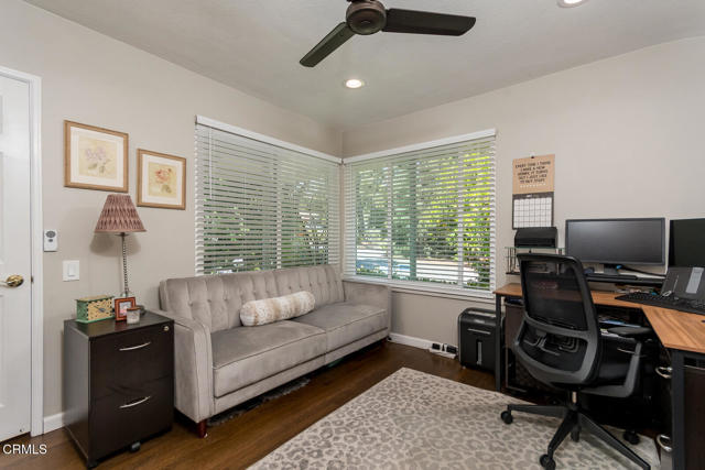 4841 Hill Street, La Canada Flintridge CA: https://media.crmls.org/mediaz/5b0ed0b5-d77a-4d0c-bd0e-ff6953a68ca7.jpg