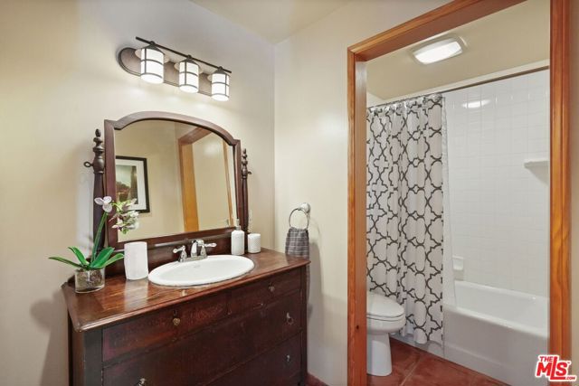 774 Old Topanga Canyon Road photo 24