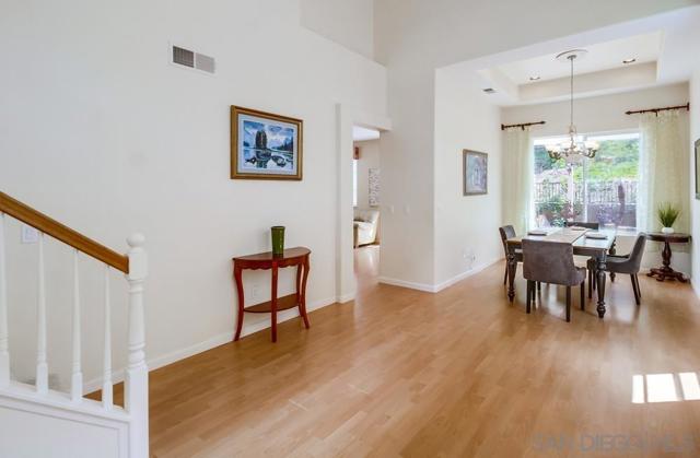 13837 Fontanelle Pl, San Diego CA: https://media.crmls.org/mediaz/5b0ee48e-05a8-414e-947d-e2f49c11d0aa.jpg