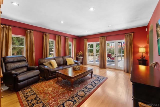 4386 Adams Ave, San Diego CA: https://media.crmls.org/mediaz/5b0ff08c-aa9b-45df-ae63-e533612ae40e.jpg