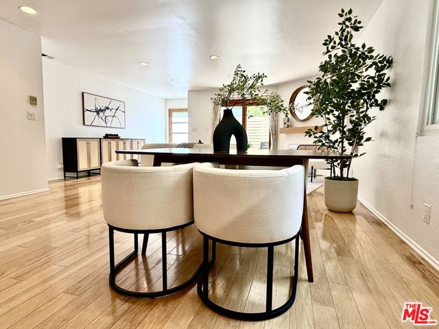 2016 Euclid Street, Santa Monica CA: https://media.crmls.org/mediaz/5b1026e1-891d-4f6e-9b56-3020b2faba04.jpg