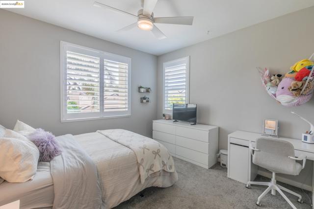 144 Scott Creek Way, Brentwood CA: https://media.crmls.org/mediaz/5b12b3f0-1a51-41f0-a06d-3ea0955b9f13.jpg
