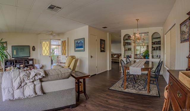 Detail Gallery Image 6 of 28 For 4650 Dulin #121,  Fallbrook,  CA 92028 - 2 Beds | 2 Baths