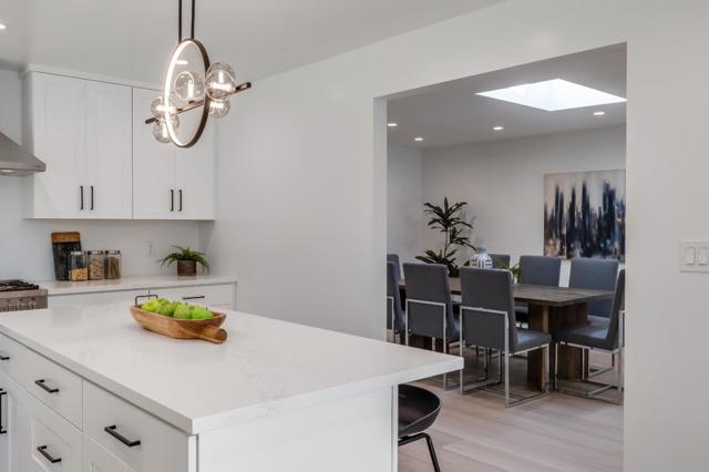 1315 Black Mountain Road, Hillsborough CA: https://media.crmls.org/mediaz/5b142526-c892-4c7b-9ff6-ad5695e7ab87.jpg