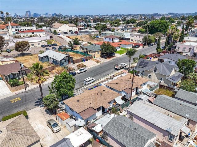 539 45 S 36th Street, San Diego CA: https://media.crmls.org/mediaz/5b147456-1896-4402-be96-71a9d397e236.jpg