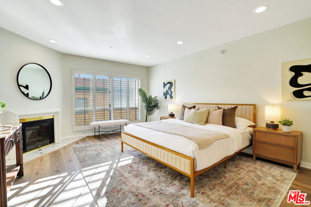 Drew Fenton | 11690 Montana Avenue Los Angeles CA | MLS: 7295317 Drew Fenton | 11690 Montana Avenue Los Angeles CA | MLS: 7295317