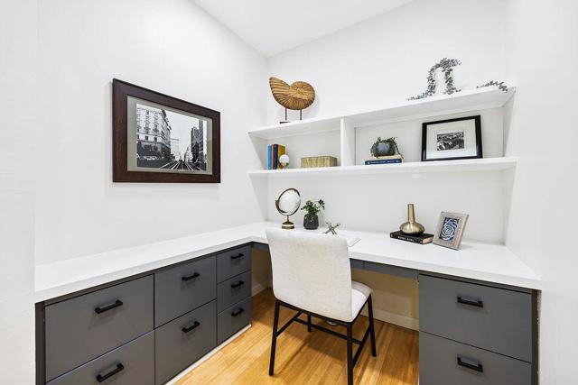4096 17th Street, San Francisco CA: https://media.crmls.org/mediaz/5b14d06f-b036-489d-b91c-e9eeb485da87.jpg