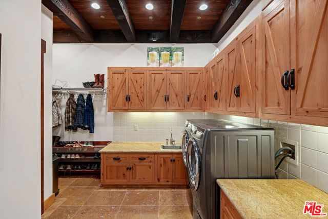 Drew Fenton | 12486 Yerba Buena Road Malibu CA | MLS: 7446370 Drew Fenton | 12486 Yerba Buena Road Malibu CA | MLS: 7446370