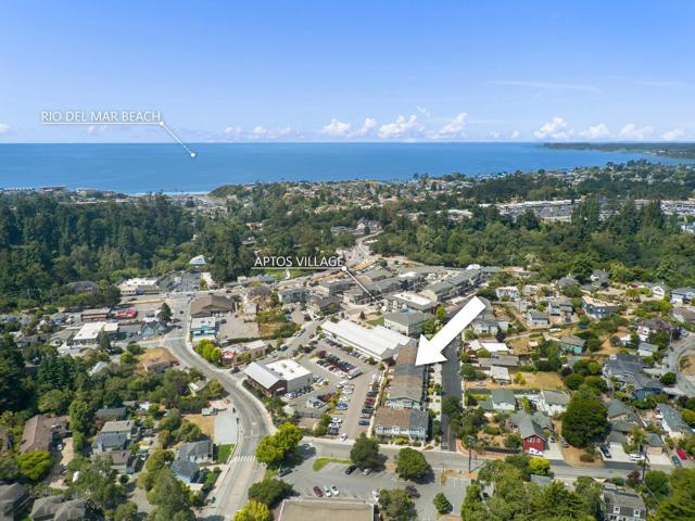 454 Granite Way, Aptos CA: https://media.crmls.org/mediaz/5b160ba2-857b-45fe-ba31-450d6c31c481.jpg