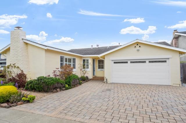 1394 Marlin Avenue, Foster City CA: https://media.crmls.org/mediaz/5b160cbf-0af0-4330-aa40-f8100a7d93b1.jpg