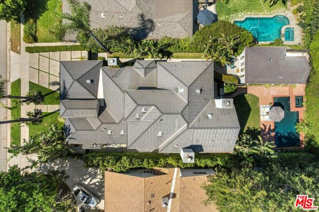 4216 Woodcliff Road, Sherman Oaks, California 91403, 6 Bedrooms Bedrooms, ,4 BathroomsBathrooms,Single Family Residence,For Sale,Woodcliff,24412043