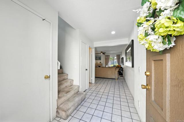 1526 Granite Hills Drive, El Cajon CA: https://media.crmls.org/mediaz/5b163614-77d0-4f55-8073-022002dd47c2.jpg