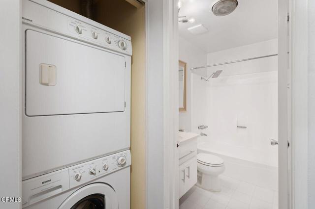 15155 Sherman Way, Van Nuys CA: https://media.crmls.org/mediaz/5b165178-bc29-47fe-87b1-5ce3cb80e51b.jpg