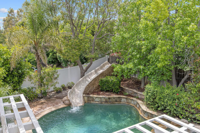 943 Paseo Barona, Camarillo CA: https://media.crmls.org/mediaz/5b16de1e-01d1-4154-b787-e483ca0369df.jpg