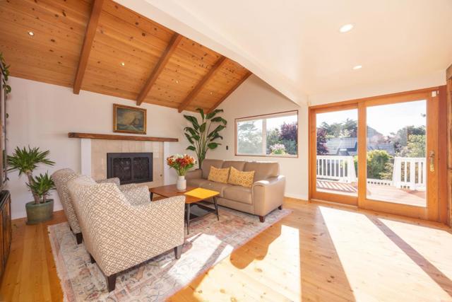628 Alsace Loraine Avenue, Half Moon Bay CA: https://media.crmls.org/mediaz/5b16fa82-05c1-411a-a65b-776ec6fcf7a4.jpg