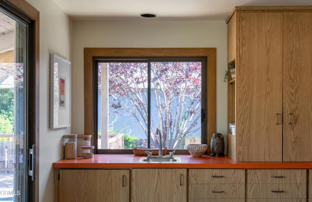 676 S Madison Avenue, Pasadena CA: https://media.crmls.org/mediaz/5b17b273-768d-46b8-bf2f-b1de16c9bf54.jpg