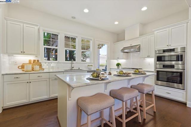 4369 Table Mountain Rd, Dublin CA: https://media.crmls.org/mediaz/5b18e633-3a95-442c-901c-9c4ef4b94631.jpg