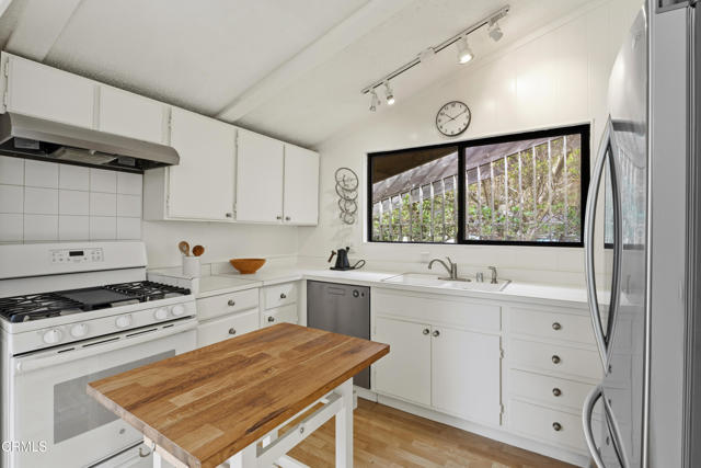 Detail Gallery Image 11 of 35 For 43300 Little River-Airport Rd #92,  Little River_1,  CA 95456 - 2 Beds | 1 Baths