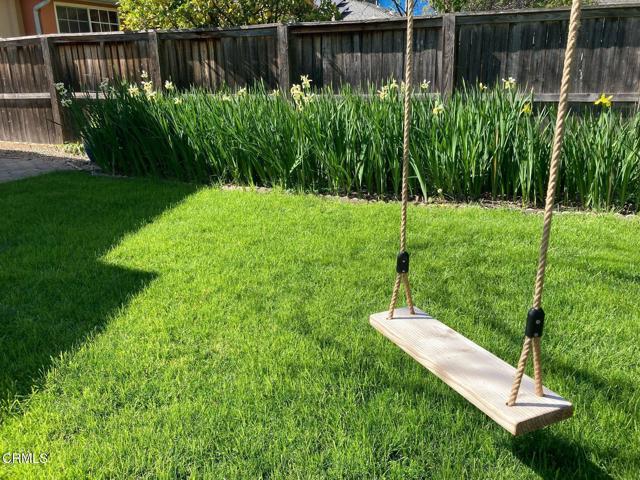 216 N Fulton Street, Ojai CA: https://media.crmls.org/mediaz/5b19bd21-fb67-4be5-b21d-580a04c0ccf0.jpg