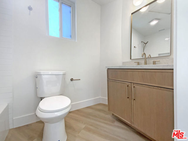 2230 La Crosse Circle, Claremont CA: https://media.crmls.org/mediaz/5b1a74ee-7f92-428e-910e-c72c4a56402d.jpg