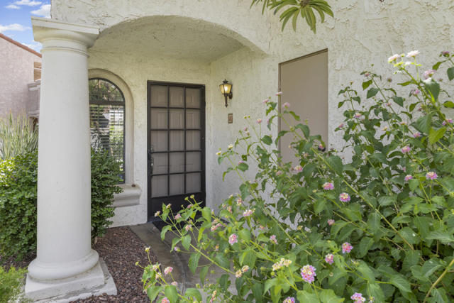 505 S Farrell Drive #S115, Palm Springs, CA 92264