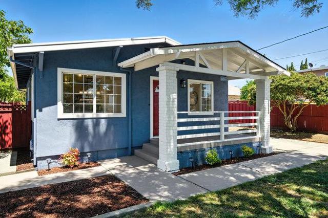 33854 14th Street, Union City CA: https://media.crmls.org/mediaz/5b1ab0bb-ec9e-4bf2-836a-fb4649277e56.jpg